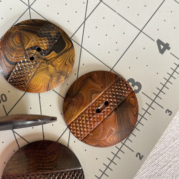 4 vintage buttons, lightweight, art deco style - Picture 8 of 9